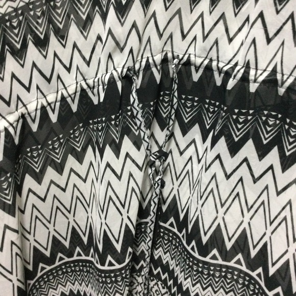 Lane Bryant Black and White Geometric Swim Coverup with Beaded V-Neck - Picture 5 of 7